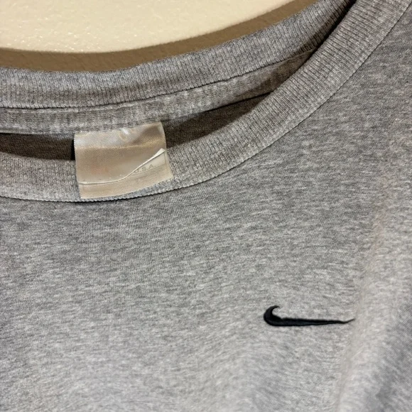 Made in USA 90s/2000s Nike Check Swoosh Tee - Picture 2 of 5